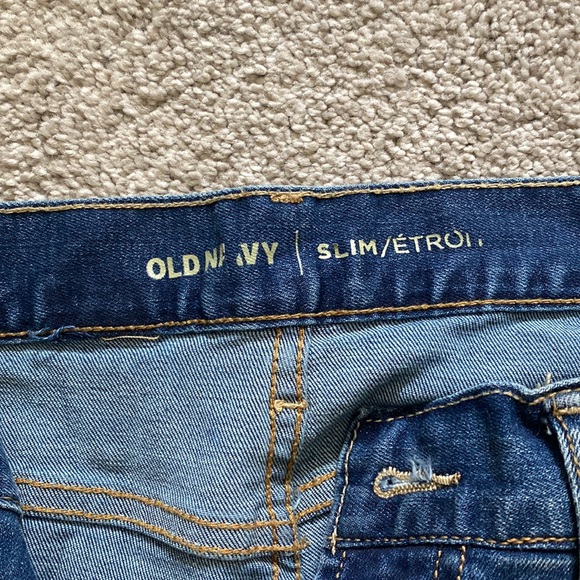 Old navy slim fit jeans size 31x30 great condition - Picture 2 of 3